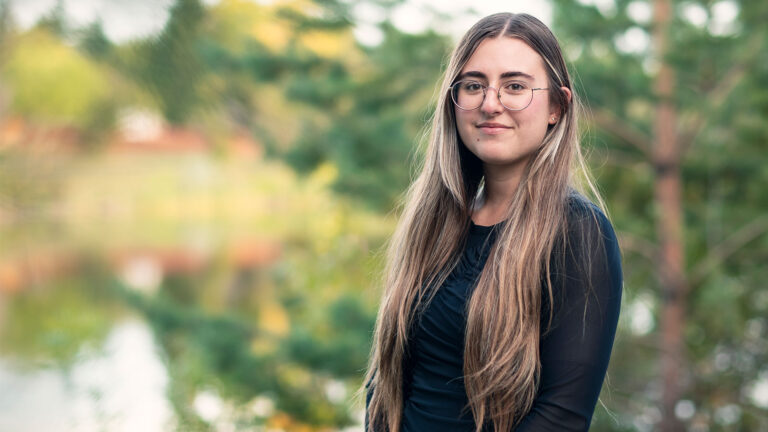 Portrait of Rebecca Wentland, 2024 Pharmacy Technician Achievement Award recipient