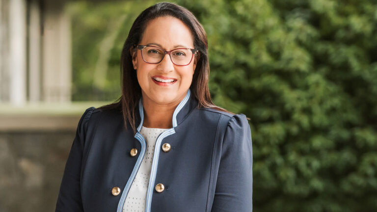 Enna Aujla, ISMP Canada’s Director of Community Pharmacy Reporting and Learning